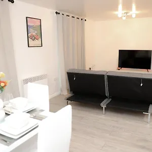 Apartment Stylish Flat By Sn Homes - Zone 4 London, Abbey Wood